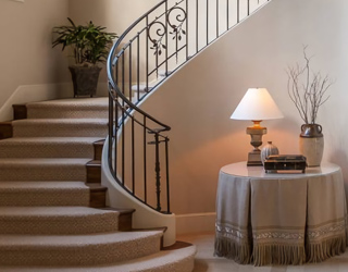 Why does the customized stainless steel stair guardrail not match the size?