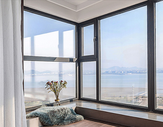 Small bedroom with large space? Just master the four skills of doors and windows