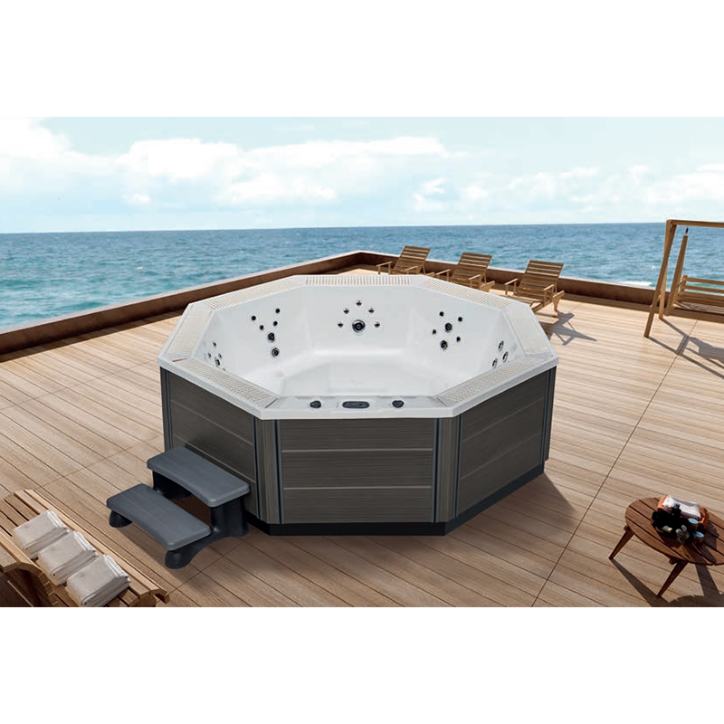 7 person body luxury outdoor spa