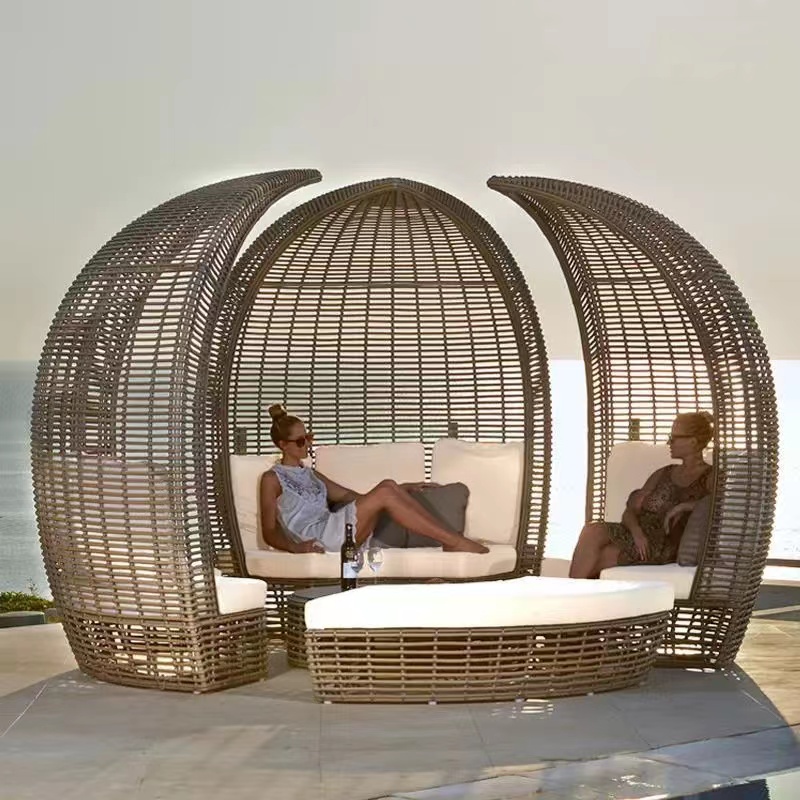 Garden Luxury Patio Rattan Sunbed