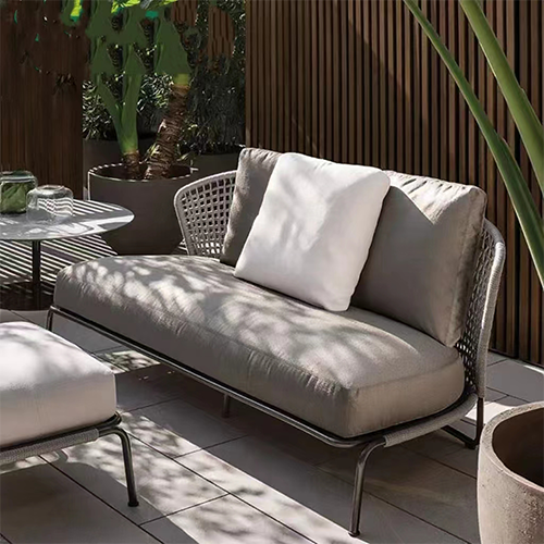 Rattan Outdoor Daybed with Cushion Pillow